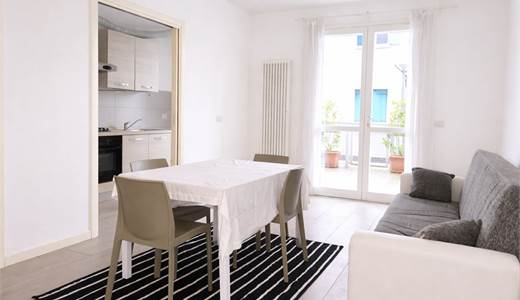 Favaro, 2 camere recente con scoperto